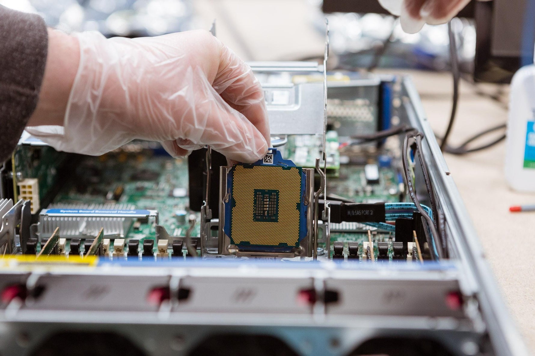 How to Evaluate Refurbished Server Components Before You Buy