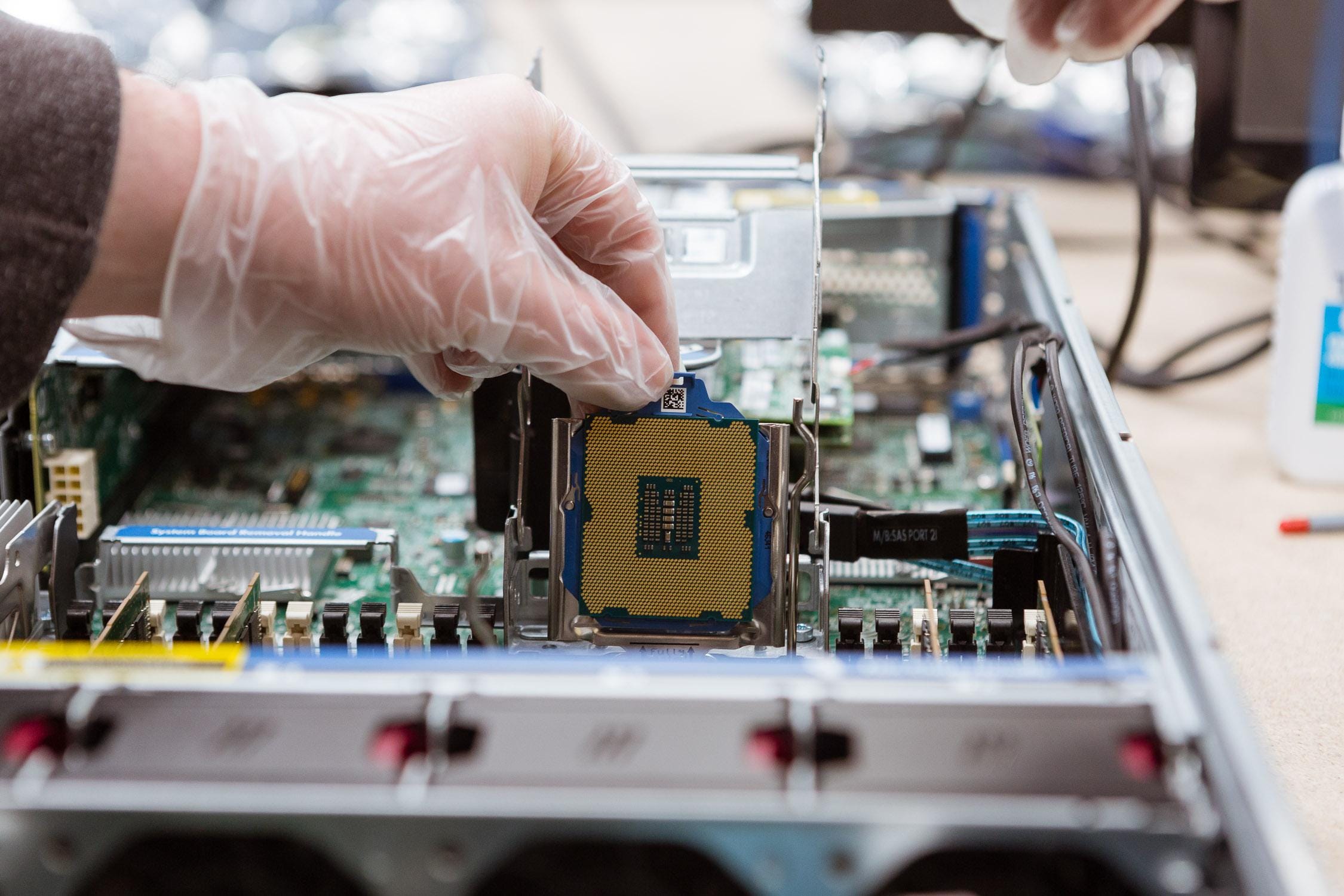 How to Evaluate Refurbished Server Components Before You Buy