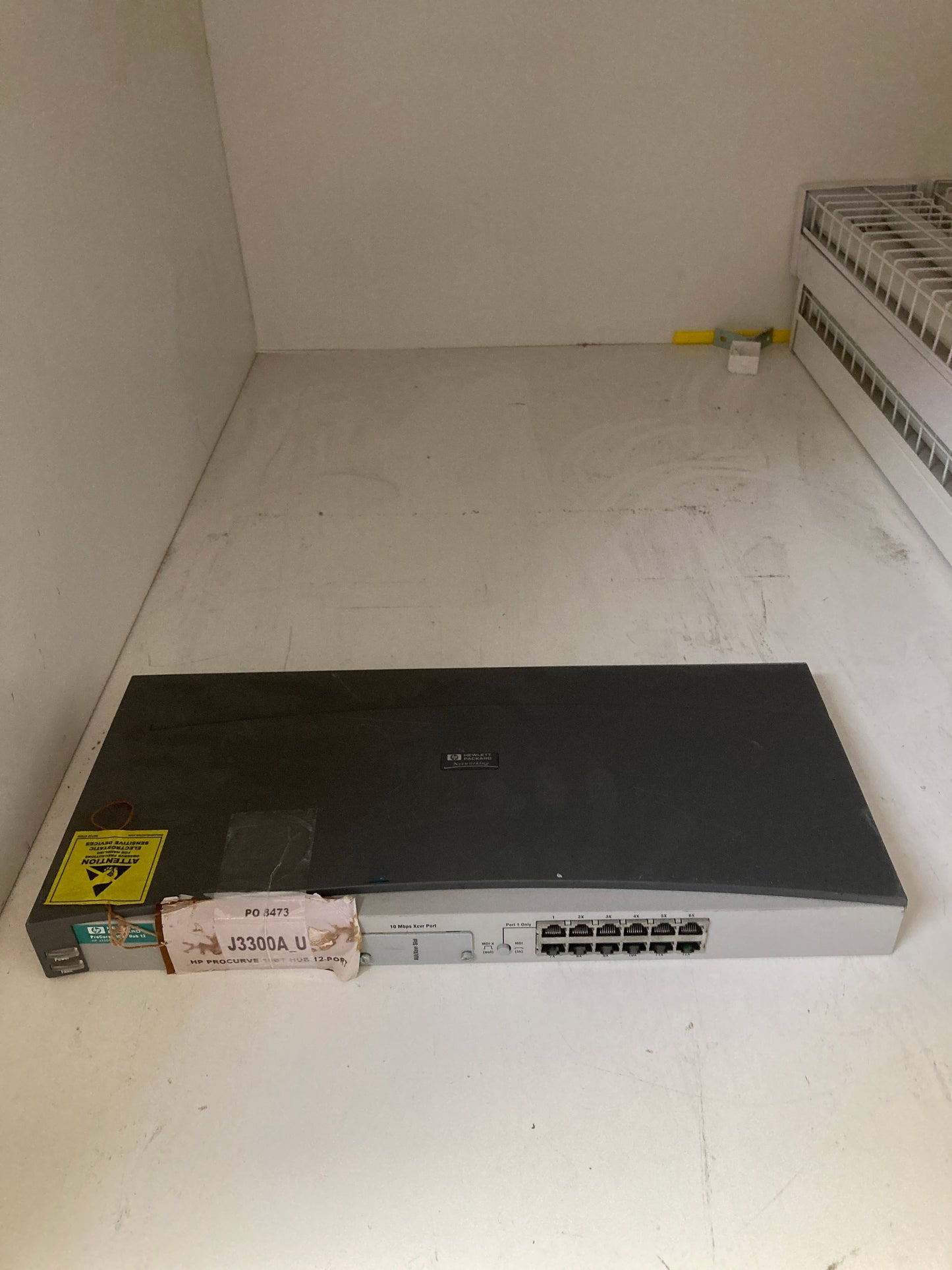 J3300A HP PROCURVE 10BT HUB 12-PORT