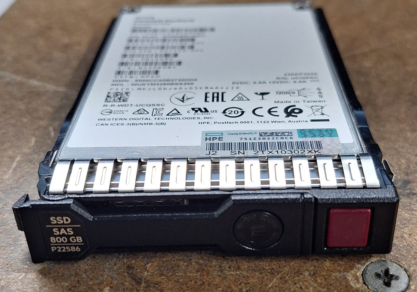 P21127-B21 HP G8-G10 800-GB 2.5 SAS 12G WI SSD 2nd :: Alt (P22586-001) Other :: HPE MODEL: EO000800JXBFL, HPE P/N: P21122-002,  HPE GPN: P21150-002, P/N: 0B42690