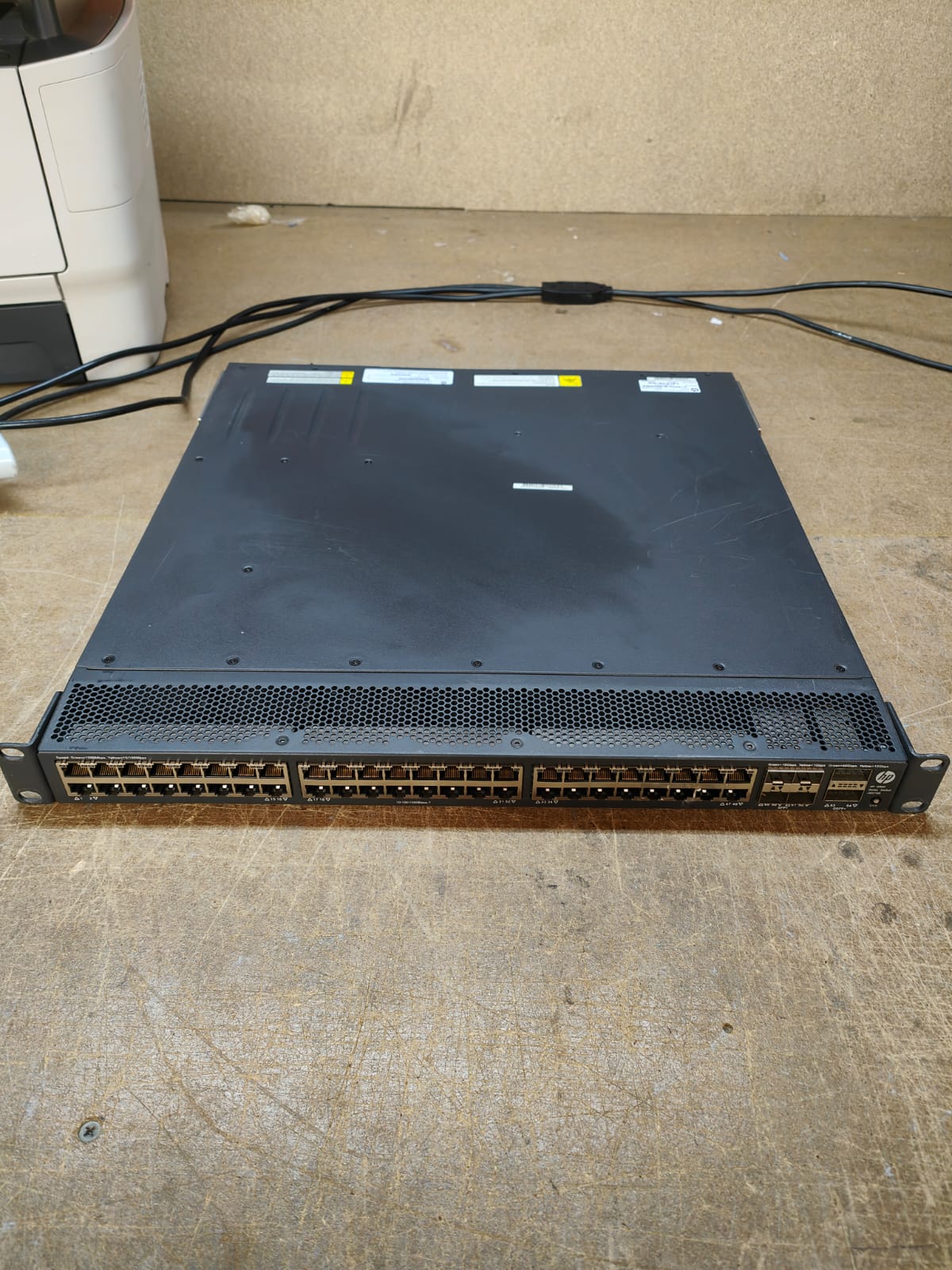 HP JG510A 5900AF-48G-4XG-2QSFP+ 48-Port Switch  2nd :: Alt () Other //