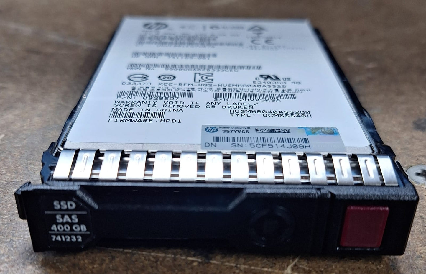 741155-B21 HPE Hard Disk Drive 400GB 12G SAS HE EM SC 2.5 SSD 2nd :: Alt (741232-001) Other :: HP MODEL: EO0400JDVFB, HP P/N: 741135-002, GPN: 741170-001, 741169-001, P/N: 0b28597