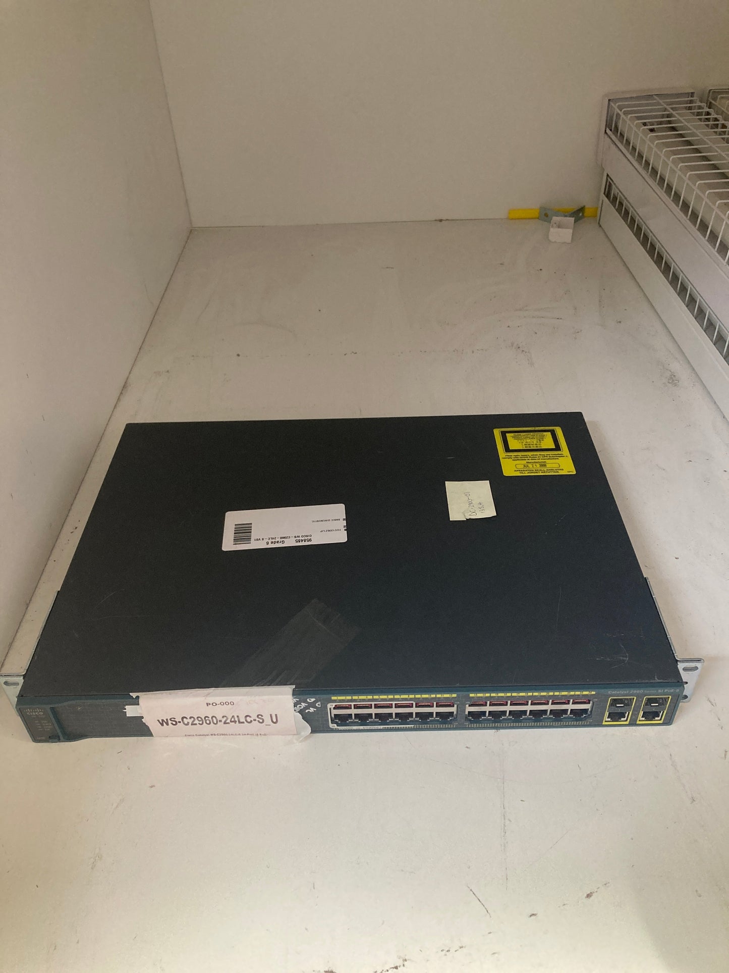 Cisco Catalyst WS-C2960-24LC-S 24-Port (8 PoE)