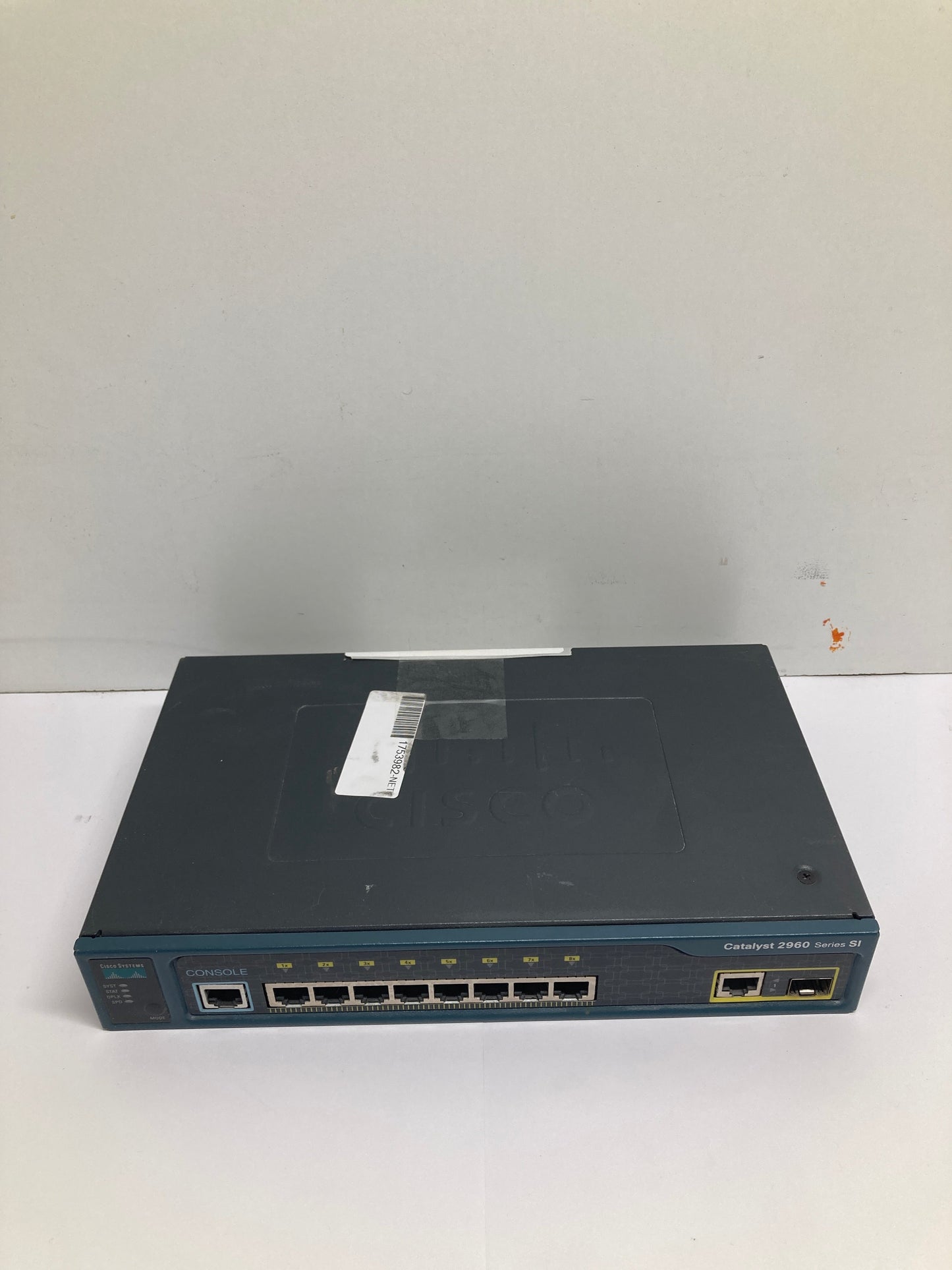 Cisco Catalyst 8-Port 10/100 Fast Ethernet Managed Switch WS-C2960-8TC-S