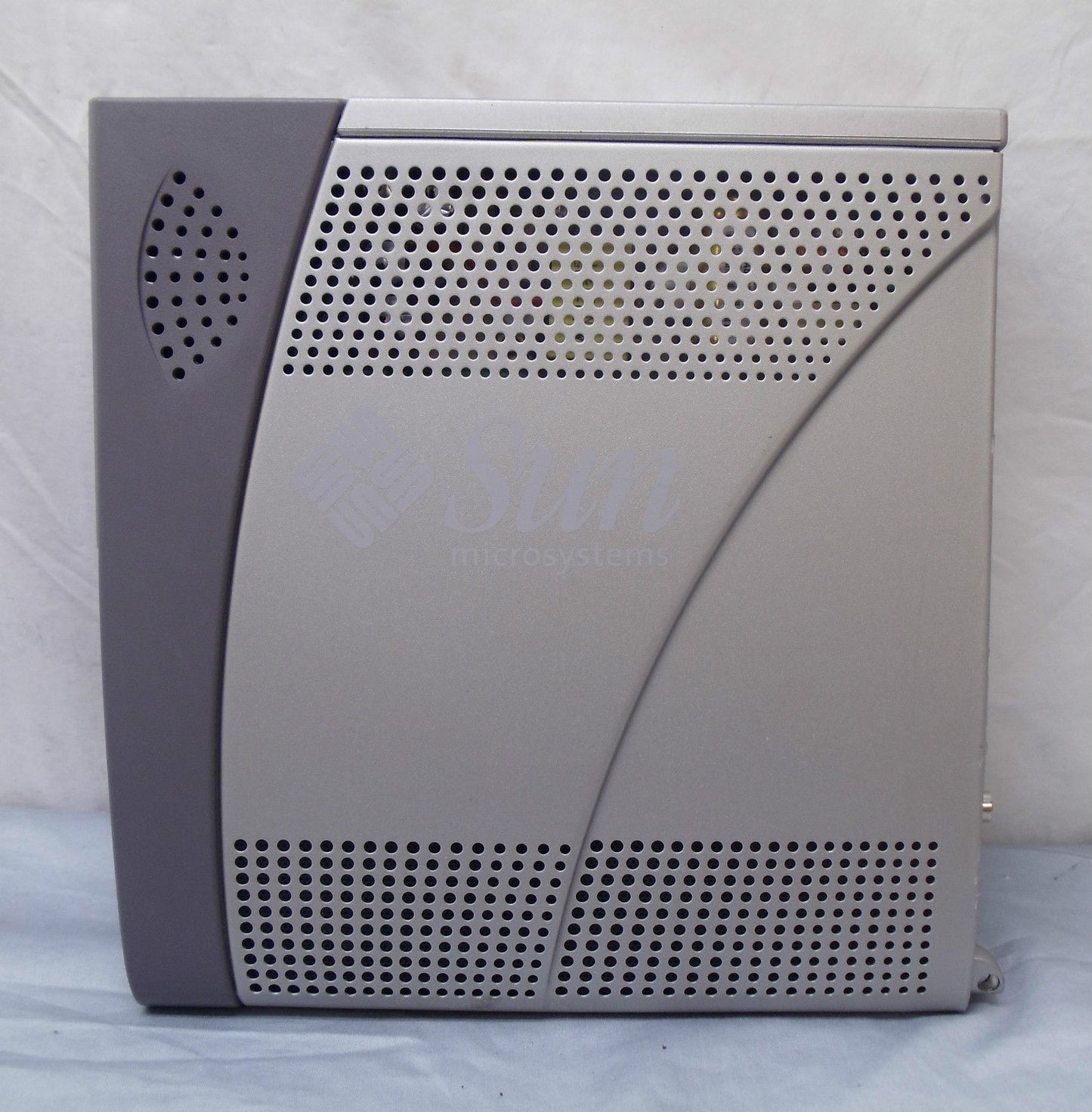 Sun System Sunray1 Ultra thin client [1] 100mhz Sparc 8MB RAM 4 USB ports onboard nic sound cradle380-0498 2nd :380-0498: Alt () Other //