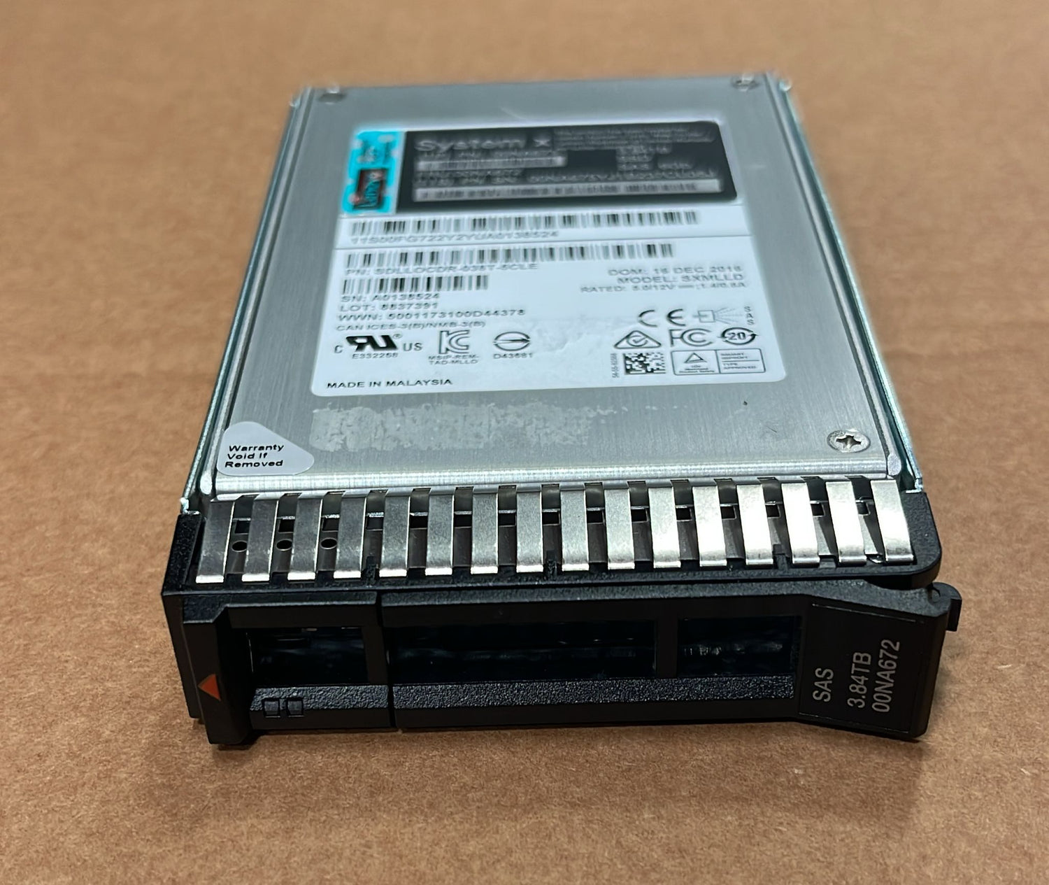 IBM 3.84TB MLC SAS 6GB/s Hot-Swap 2.5-inch Solid State Drive PN: 00NA672:2nd :: Alt () Other //