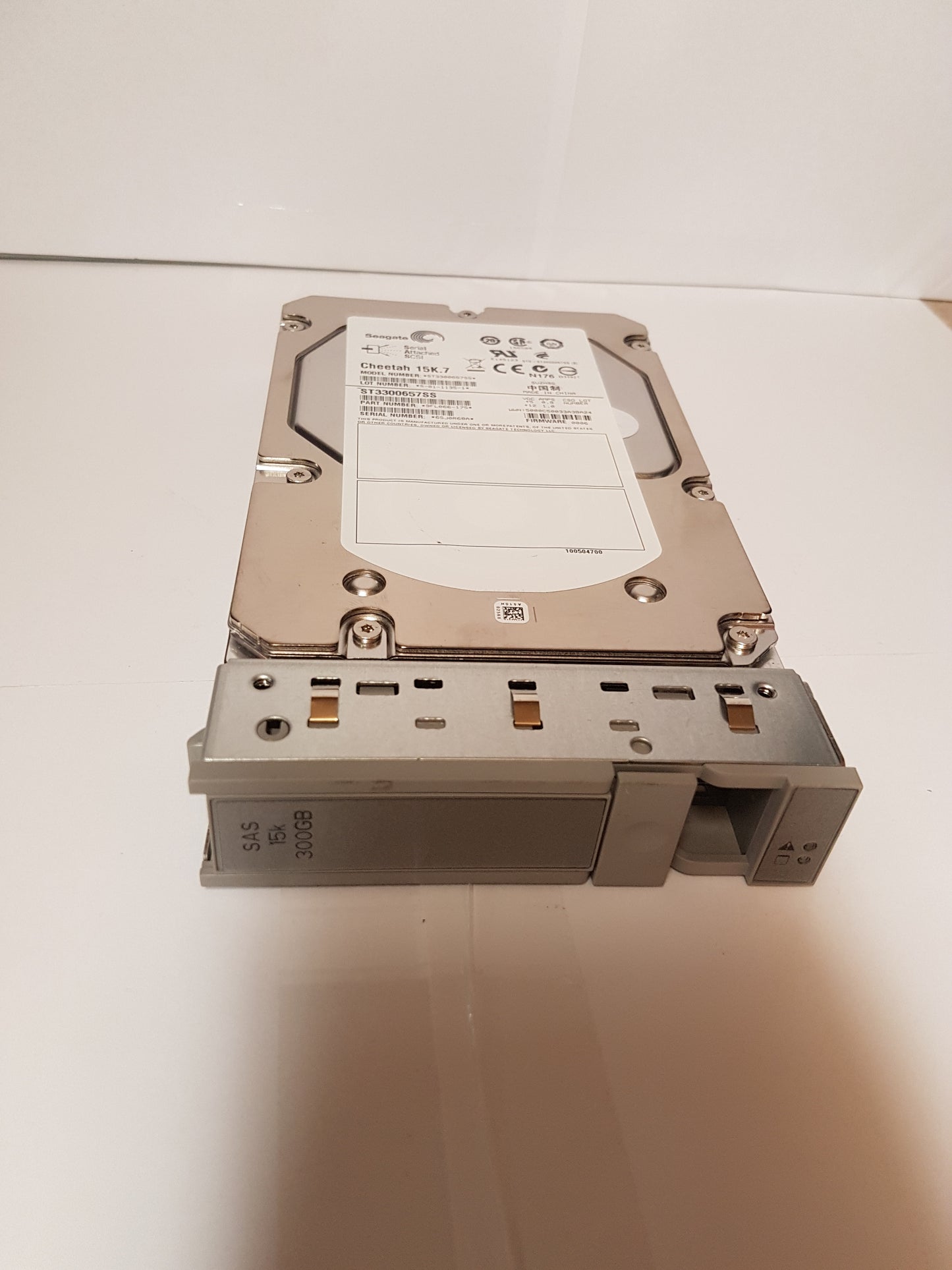 Cisco Gen 2 300GB SAS 15K RPM 3.5in Hot Plug Hard Disk Drive C200 Caddy HDDPN:R200-D300GB03 2nd :R200-D300GB03: Alt () Other //