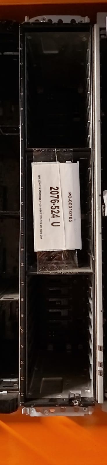 IBM 2076-524 STORWIZE V7000 GEN2 2076 524 SFF Hard Disk Control Enclosure 31P1841  W/ 2x 01AC578 2nd :2076-524, 01AC578: Alt () Other /31P1841/