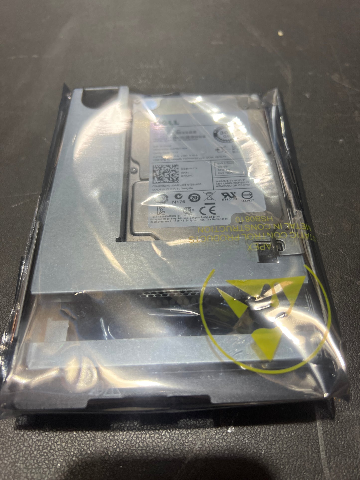 Dell 300GB 6Gbps 15K 2.5inch SAS Hard Disk Drive H8DVC for MD3460 2nd :H8DVC: Alt (C8TC5 81N2C YVFK8) Other / ST9300653SS 8WR71/