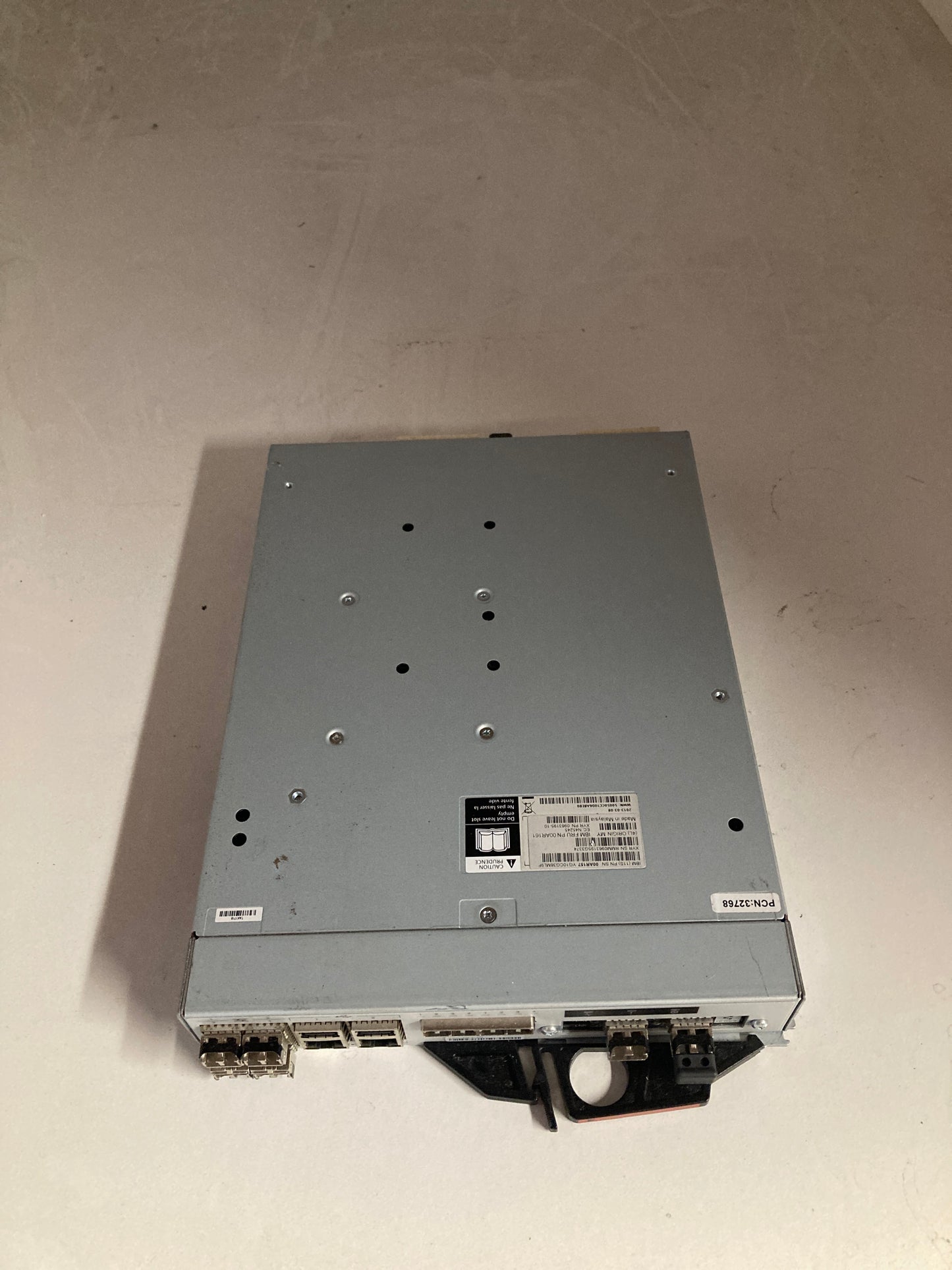 IBM Storwize v7000 Controller 00AR161 10gb 2nd :0963195-10: Alt (00AR157) Other //