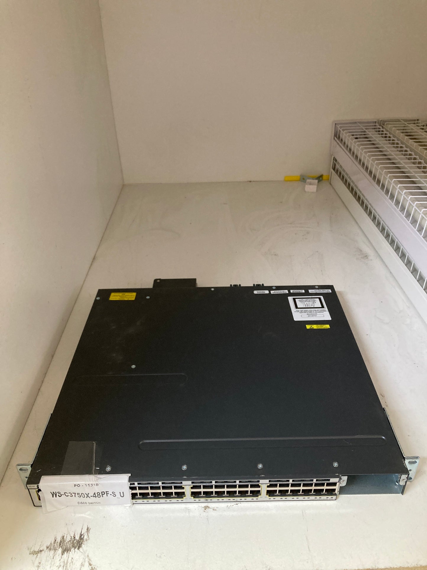 Cisco WS-C3750X-48PF-S 48-Port Gigabit IP Base Switch