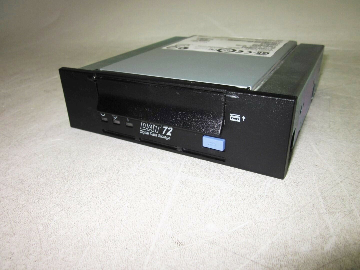 IBM DAT72 DDS5 36/72GB SCSI LVD 4mm Internal Tape DrivePN 95P1986 2nd :95P1988: Alt (95P1988) Other //