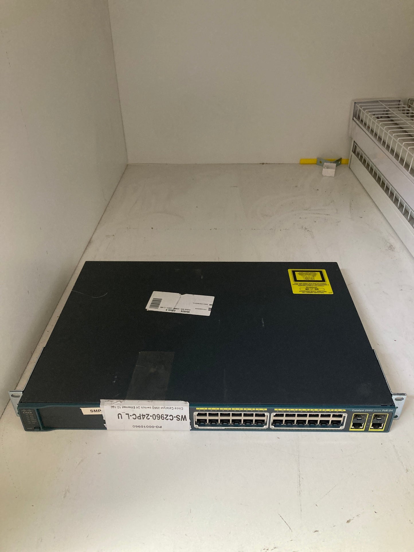 Cisco Catalyst 2960 switch 24 Ethernet 10 100 PoE ports and 2 dual-purpose uplinks