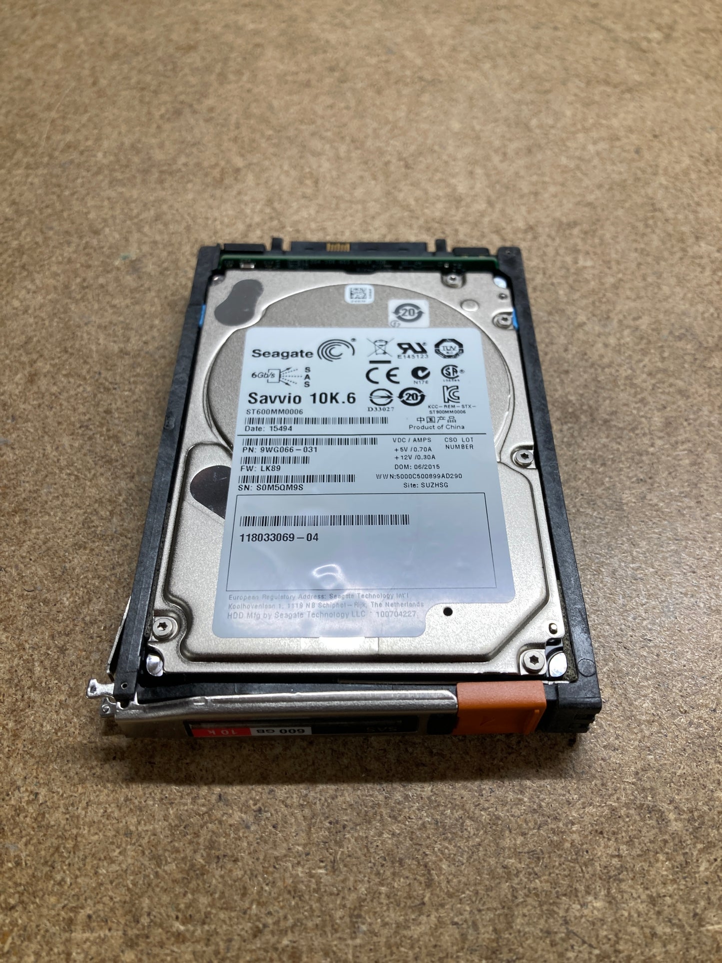 005050211 EMC Hard Drive 600GB 10k SAS 2.5" 6Gbps HDD 2nd :: Alt () Other //