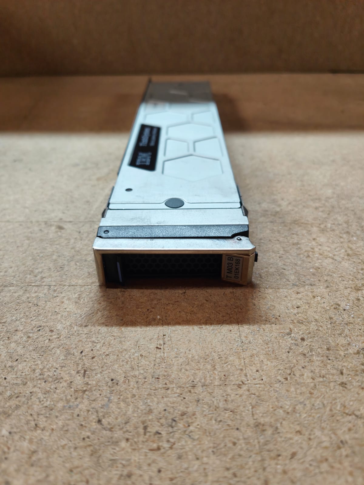 01EK168 IBM FlashSystem 900 8.5TB Medium Microlatency Module 2nd:9843-AE3: Alt (01EK168 ) Other/AF3K /