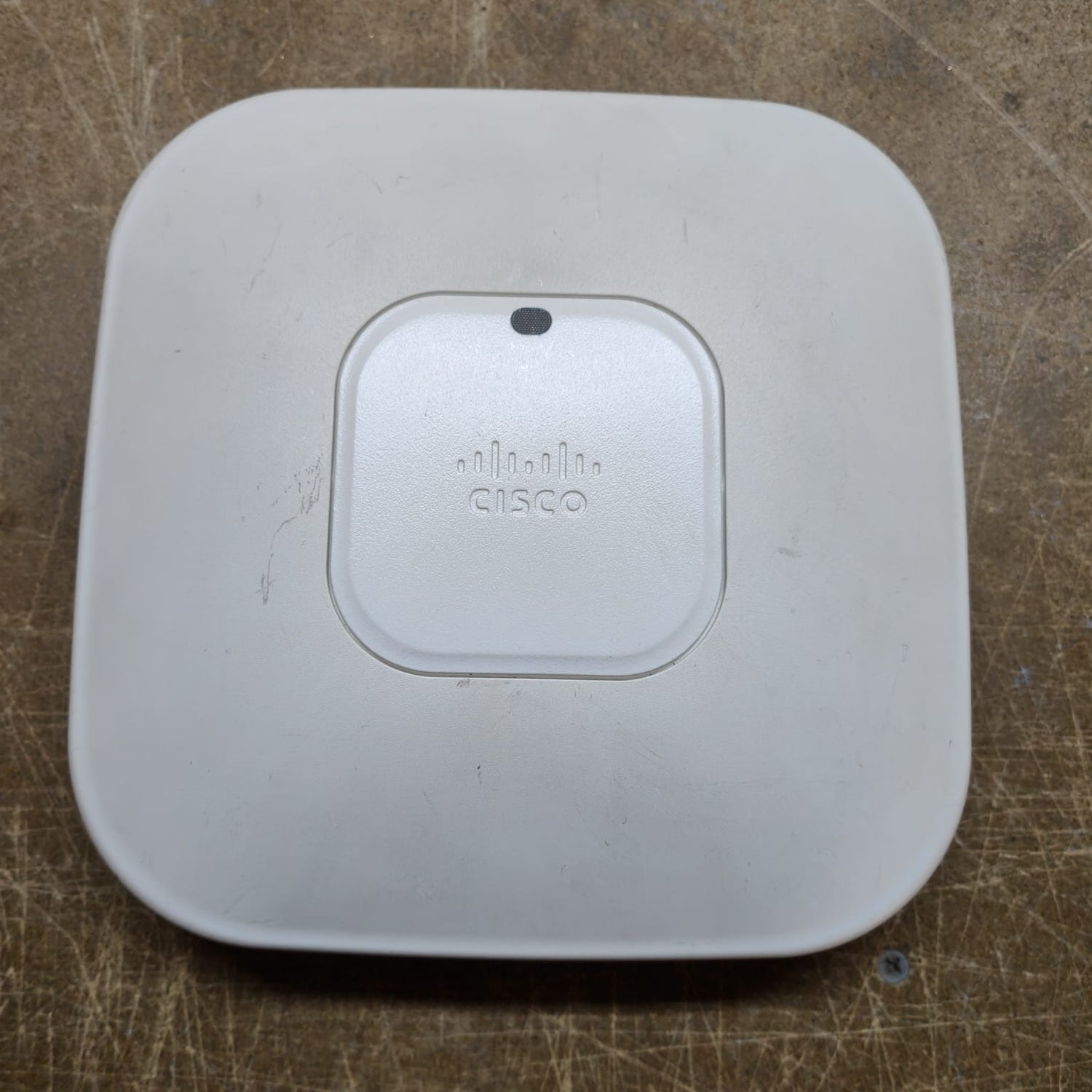 Cisco AIR-CAP3602I-N-K9 802.11n Data transfer rate  max 	450 Mbit/s Ethernet LAN data transfer rates	10  100  1000 Mbit/s Frequency band 2.4/5 GHz WAN connection	 Ethernet LAN Antenna gain level  max  5 dBi Integrated antenna  ) 2nd :: Alt() Other//
