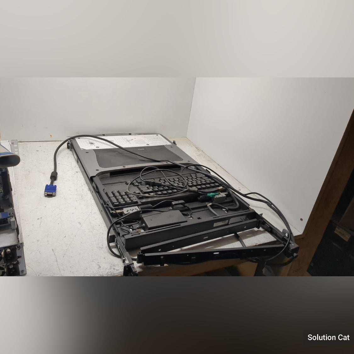 Dell 15FP Mountable LCD Console NF558 2nd :: Alt () Other //