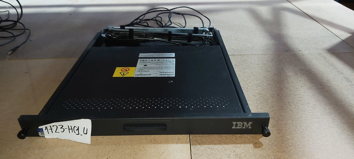 IBM 1U Flat panel Rackmount 17" LCD Console 23N2668 1723-HC1