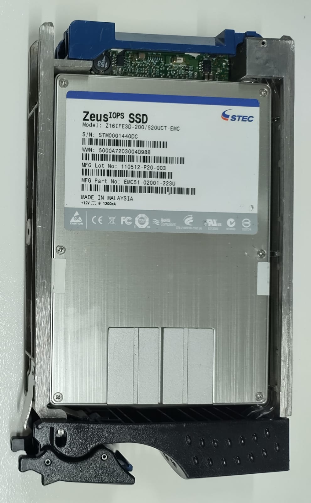 005049128 200GB 3.5 4GBPS Fiber Channel SSD 3.5" HDD 2nd :EMC51-02001-223U: Alt () Other /Z16IFE3D-200 / 52OUCT - EMC/