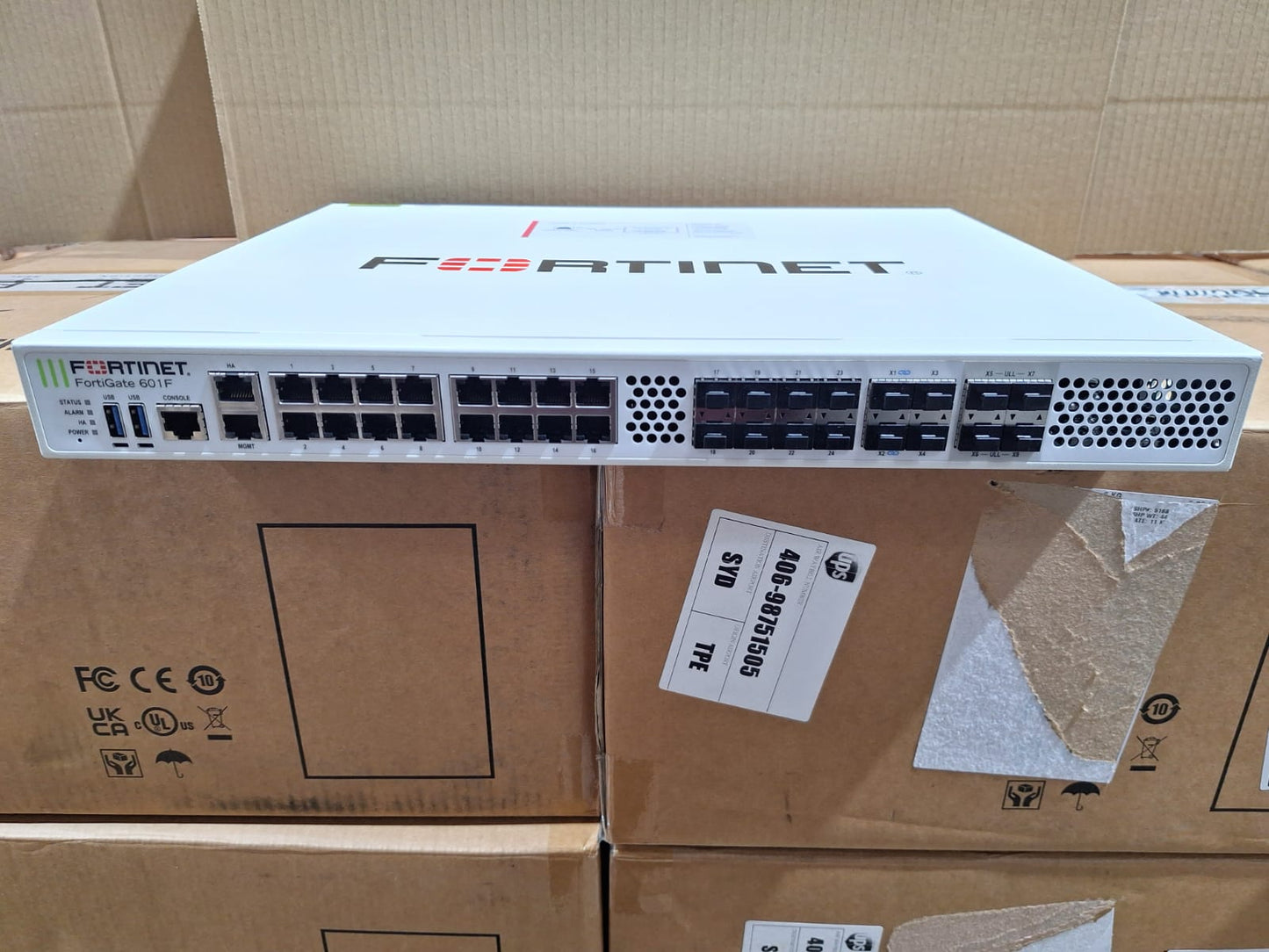 FORTINET FORTIGATE FIREWALL 601F 4X 25G SFP28 SLOTS, 4X 10GE SFP+ SLOTS, 18X GE RJ45 PORTS PN: FG-601F: 2nd :: Alt () Other //